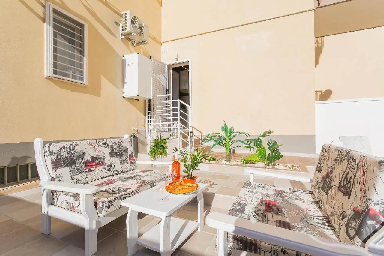 La Dimora Di Rebecca - Puglia Apartments Bari